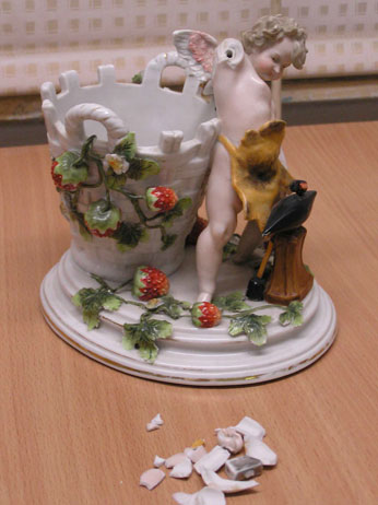 ** Porcelain, Bone China and fine Ceramics **